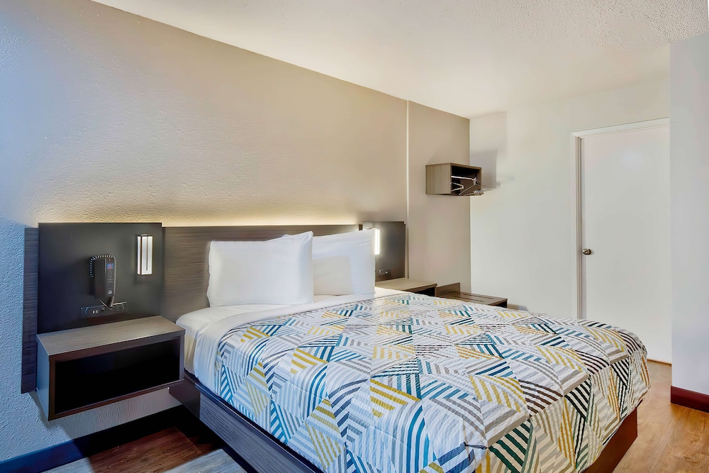 Standard Room, 1 Double Bed, Non Smoking photo 1