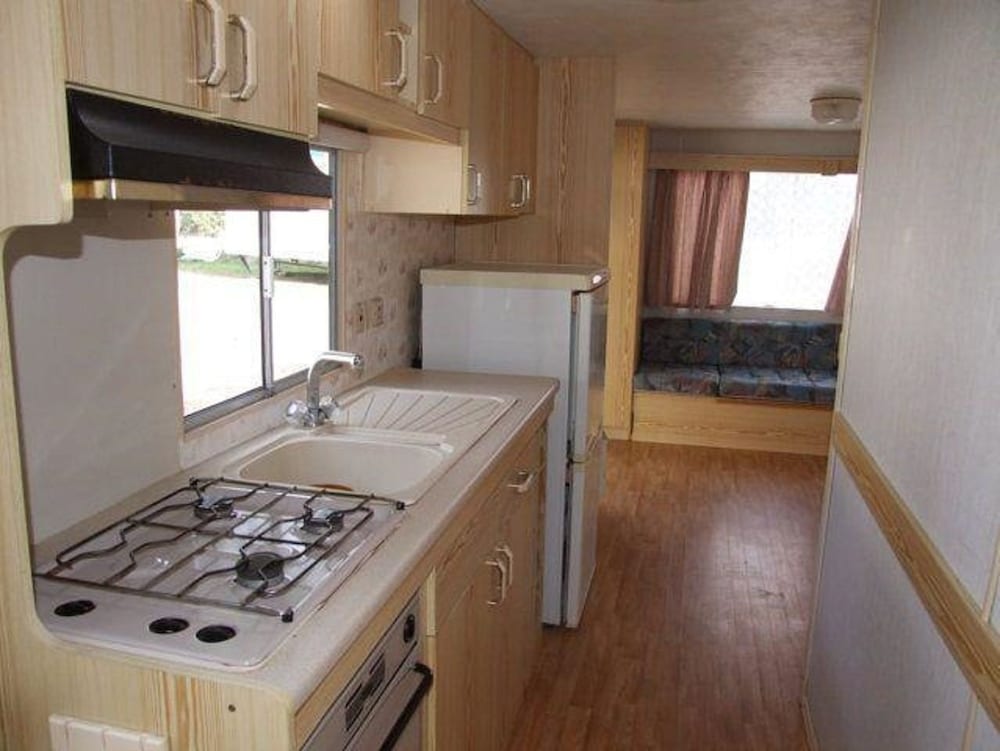 Mobile Home (16/21) - Photo 1