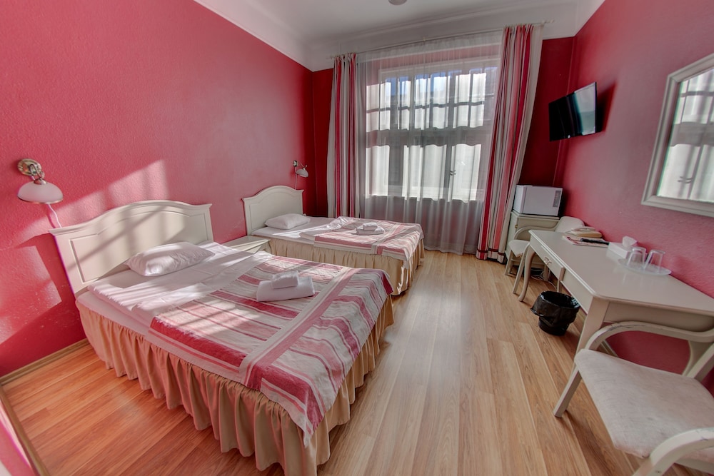Twin Room, 2 Twin Beds - Photo 13