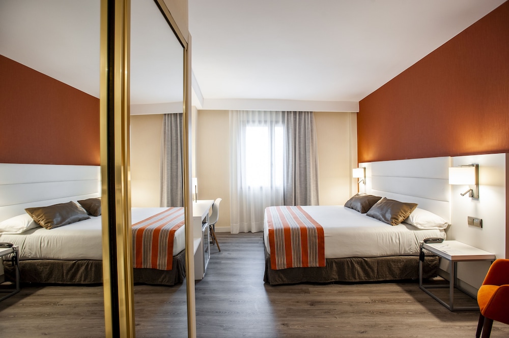 Double Room - Photo 3