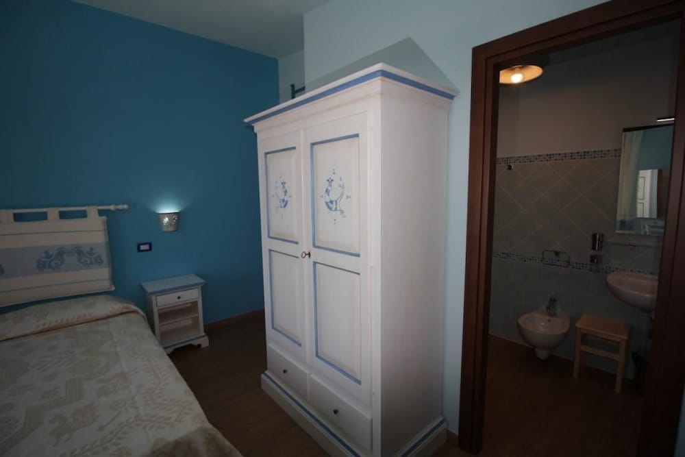 Panoramic Double Room, 1 King Bed, Non Smoking, Balcony photo 3
