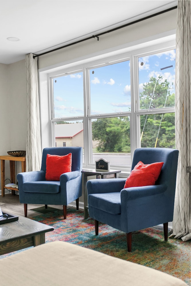 Comfort House, Patio, Garden View
