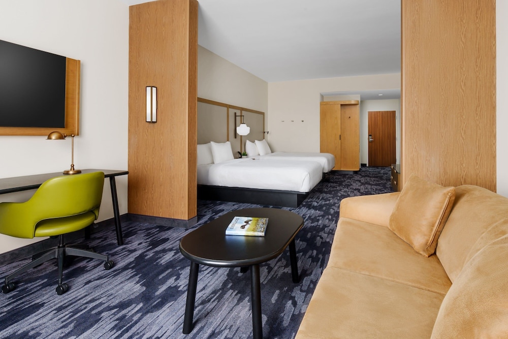 Suite, Multiple Beds (Hearing Accessible) photo 3
