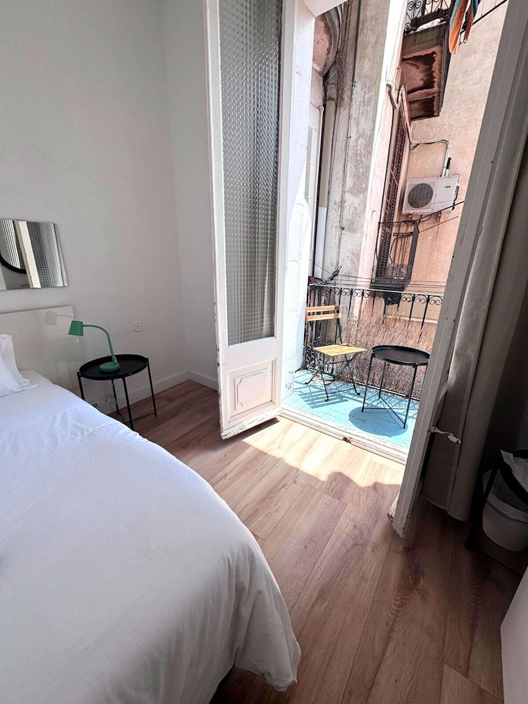 Basic Single Room, City View