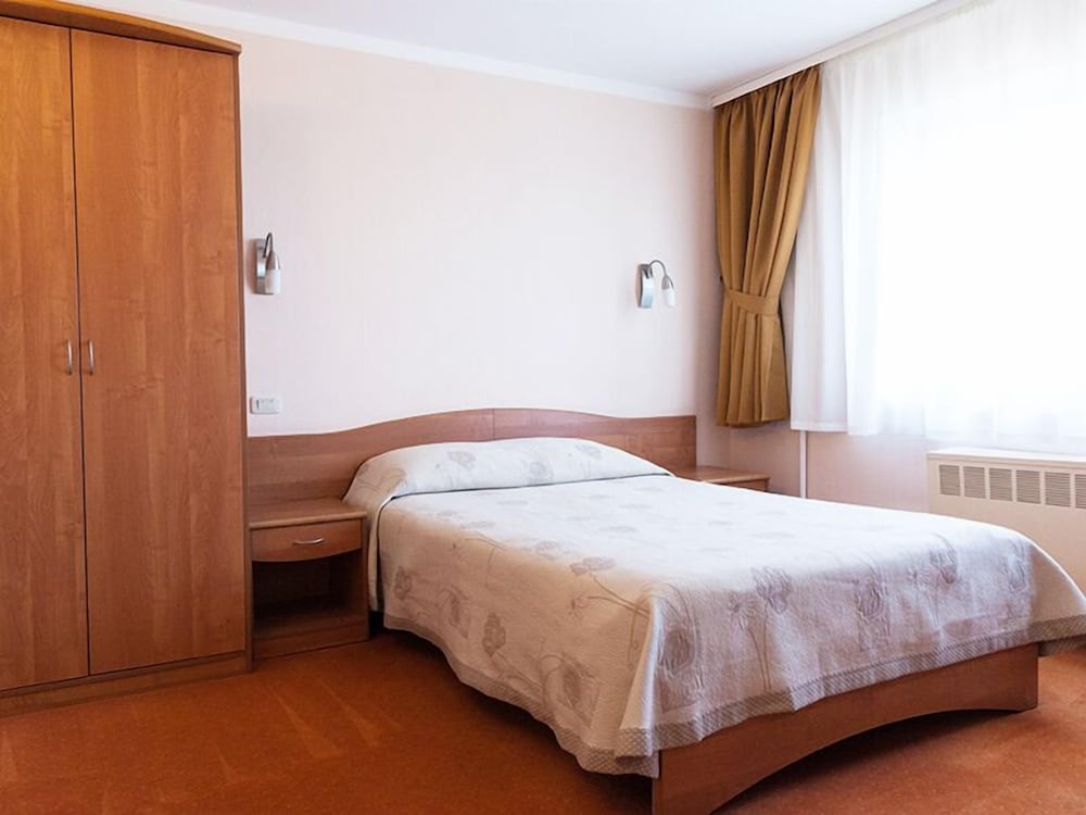 Standard Double Room photo 2