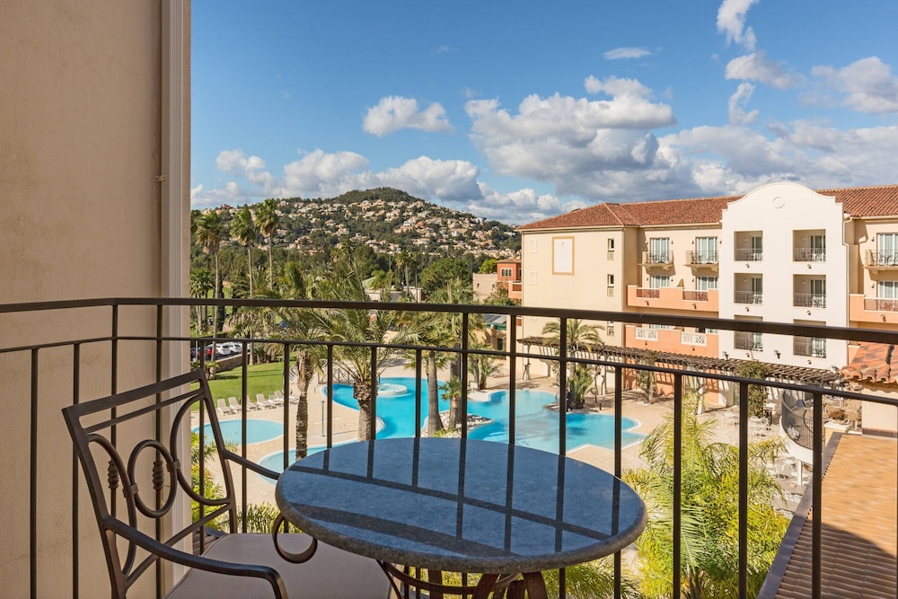 Superior Room, 1 King Bed, Resort View (Balcony)