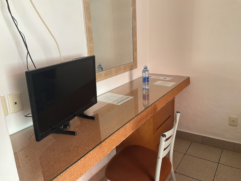 Basic Room photo 2