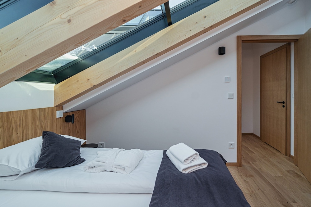 Penthouse, 1 Bedroom, Hill View, Tower