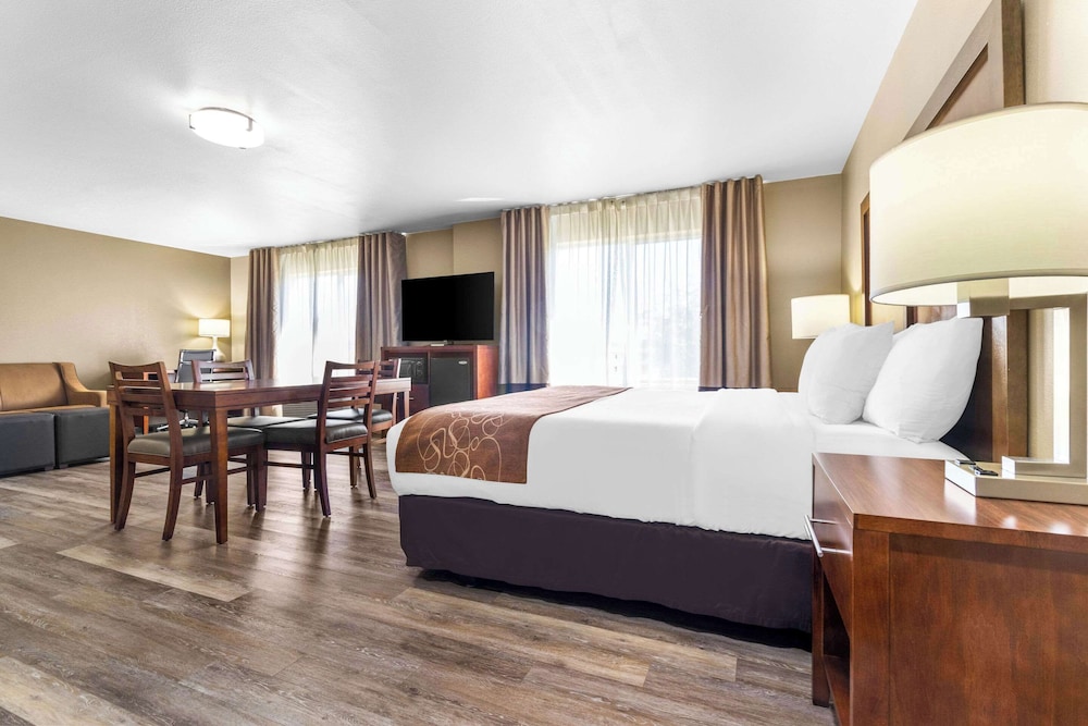 Suite, Non Smoking - Photo 1
