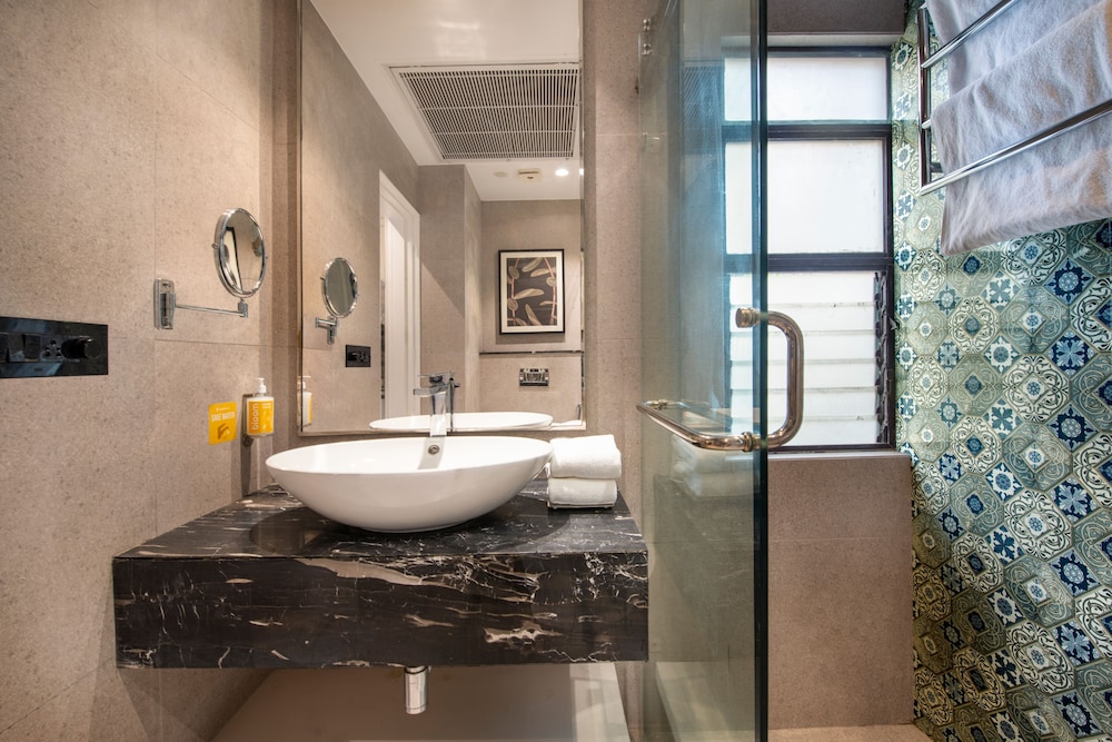 Superior Suite - Photo 3