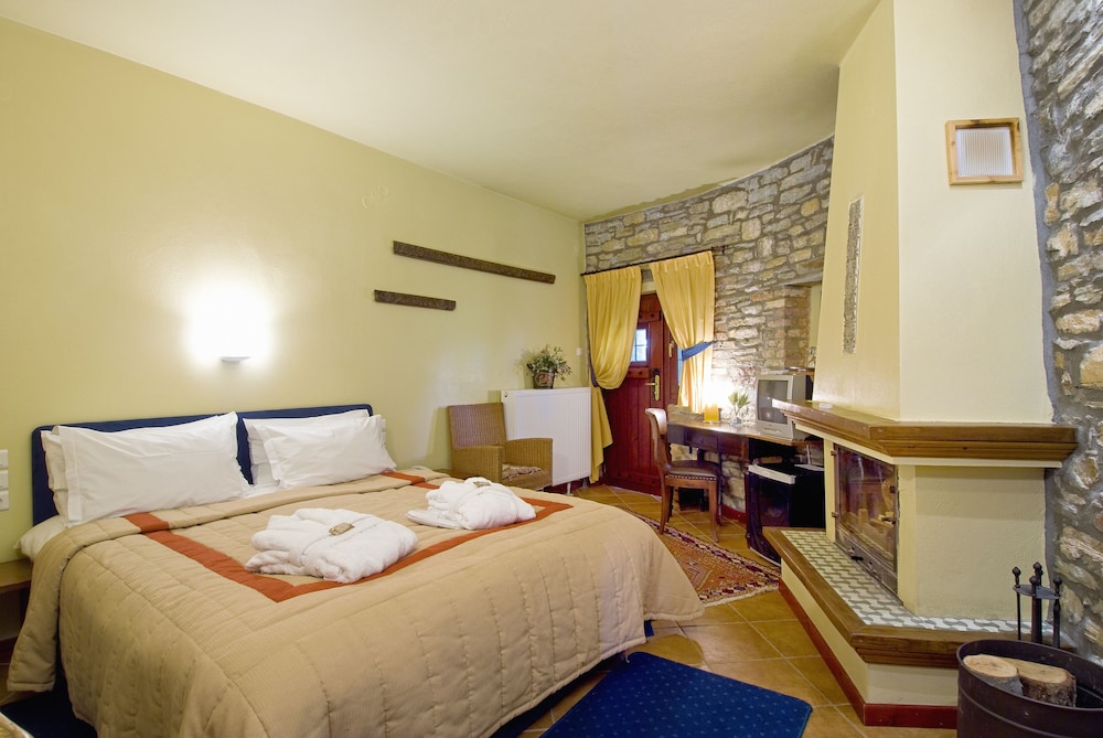 Superior Double Room, River View photo 1