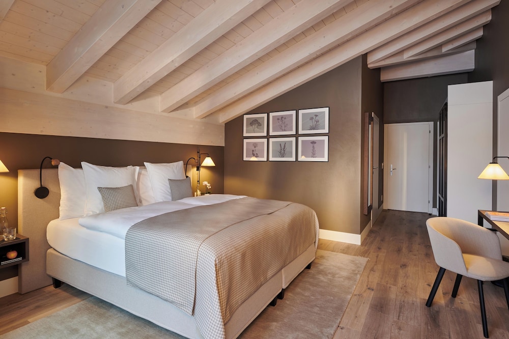Double Room +