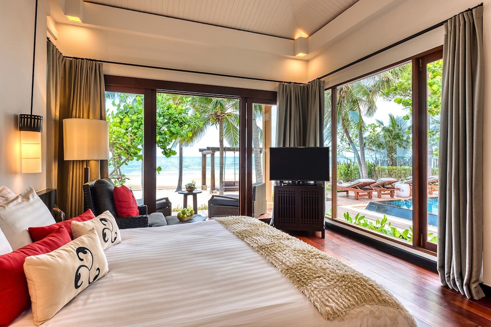 Villa, 2 Bedrooms, Oceanfront photo 2