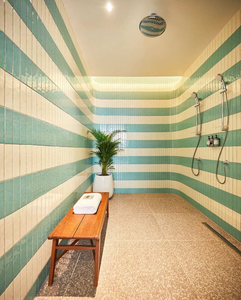Bayside Pool Villa - Photo 4