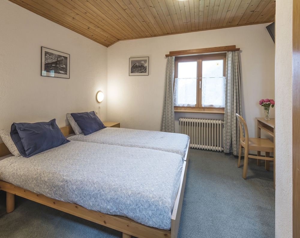 Double Or Twin Room photo 3