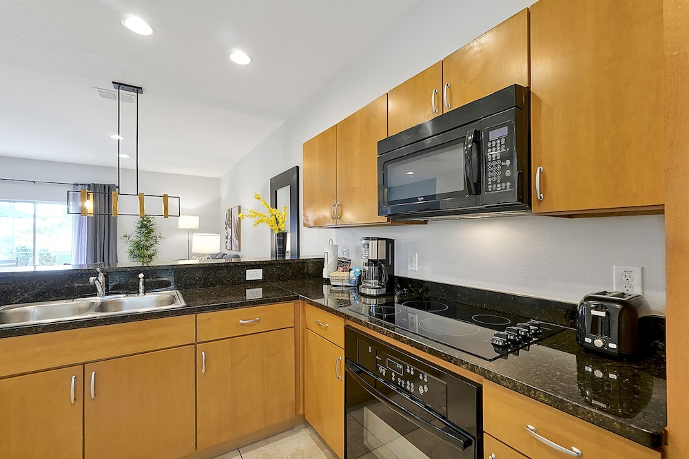 Standard Townhome, 3 Bedrooms, Hot Tub - Photo 11