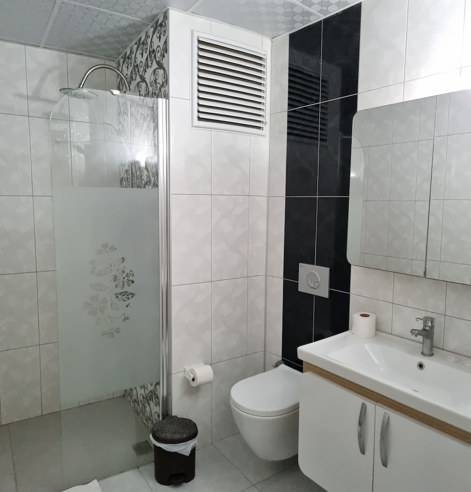 Family Quadruple Room, Ensuite photo 3