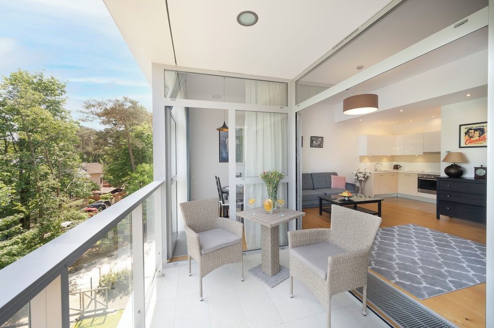 Classic Apartment (III)