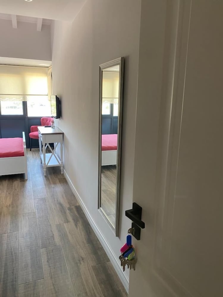 Standard Room - Photo 6