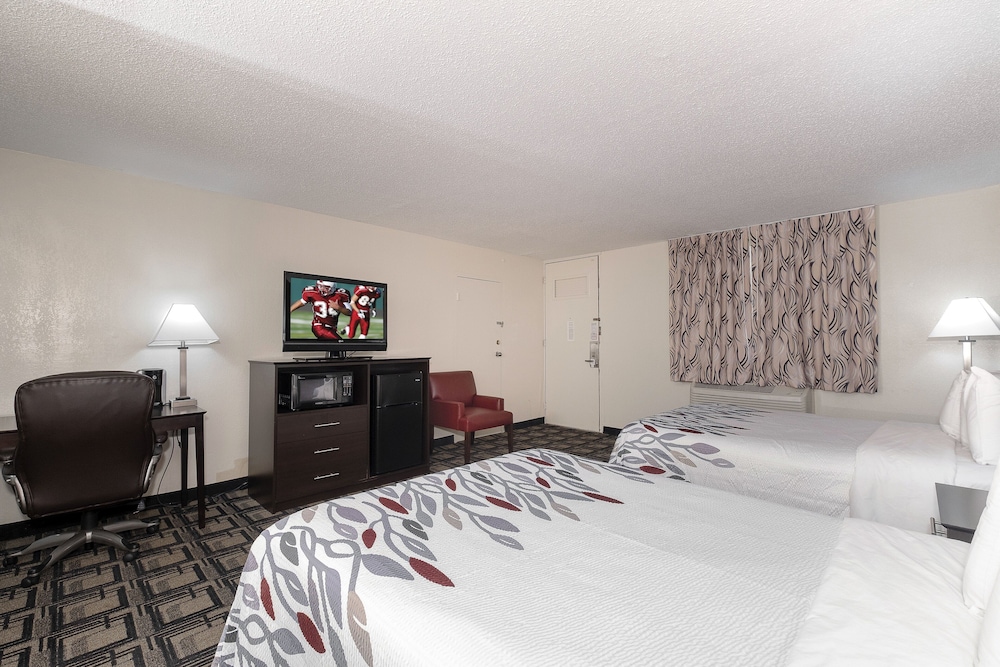 Deluxe Room, 2 Double Beds, Smoking photo 3