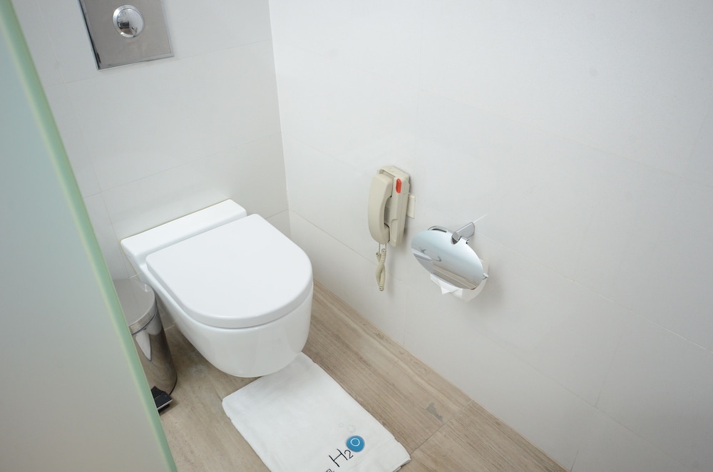 Standard Room, 2 Twin Beds, Park View - Photo 17