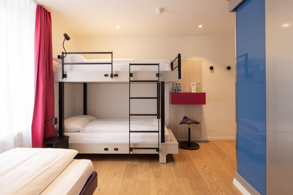 Economy Triple Room - Photo 1