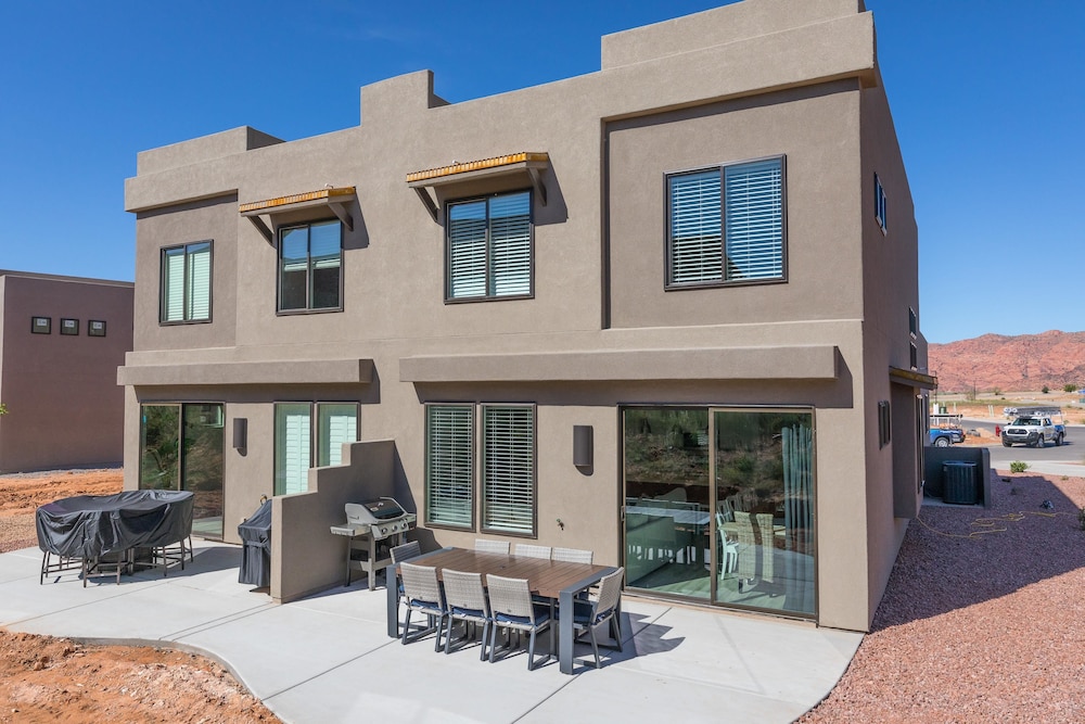 Townhome, Multiple Beds (Red Rock Rooftop) photo 3