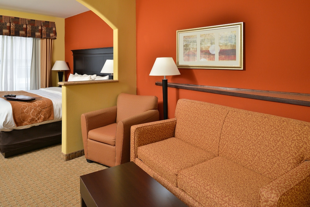 Suite, 1 King Bed with Sofa bed, Non Smoking - Photo 2