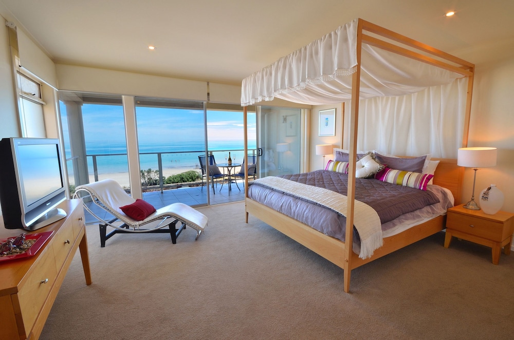 Luxury Villa, 5 Bedrooms, Beach View (3 Bathrooms) photo 1