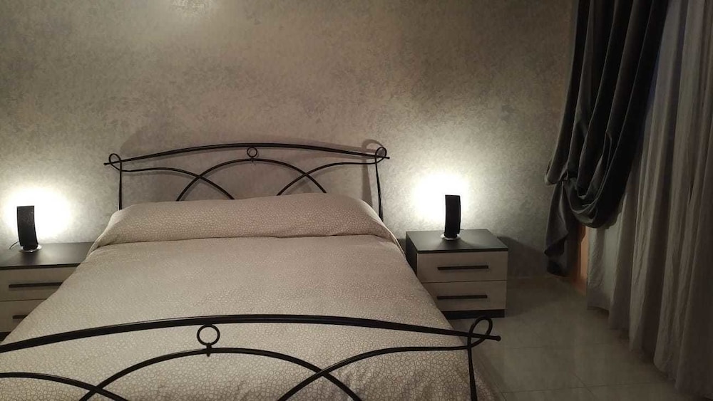 Deluxe Room - Photo 1