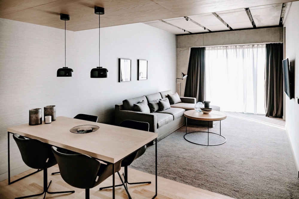 Suite photo 1