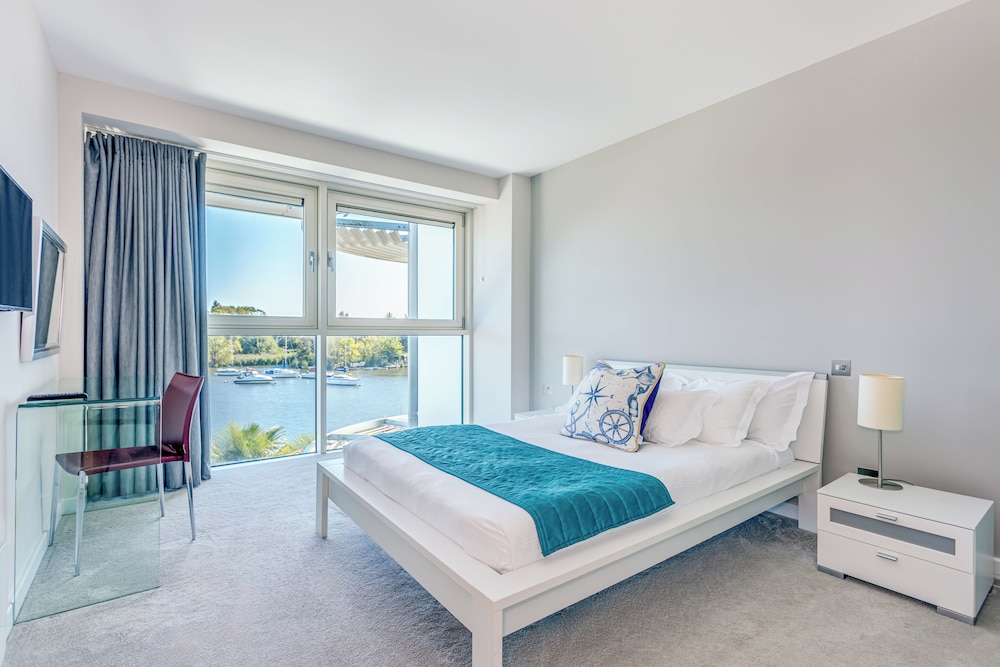 Luxury Suite, 3 Bedrooms, River View