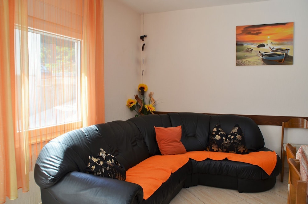 Apartment (Ruža - peaceful area & parking - A1()