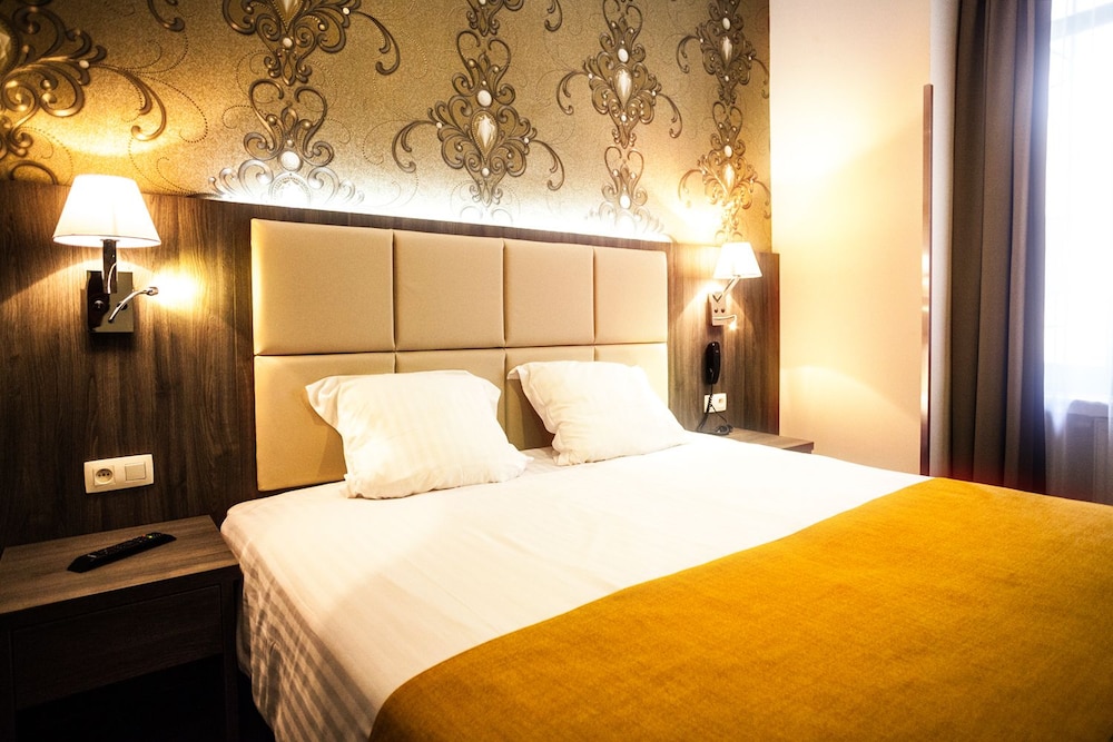 Standard Double or Twin Room photo 1