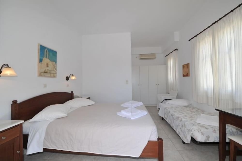 Standard Room photo 2
