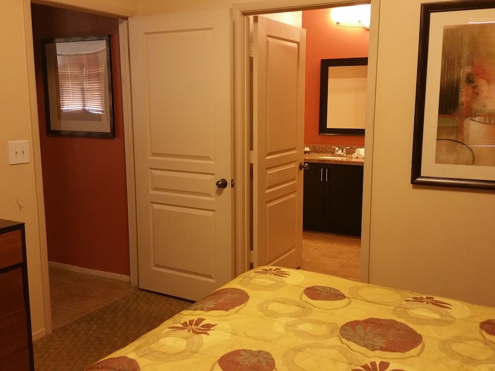 Deluxe Apartment, 2 Bedrooms - Photo 10
