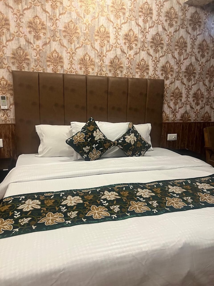 Standard Room - Photo 2