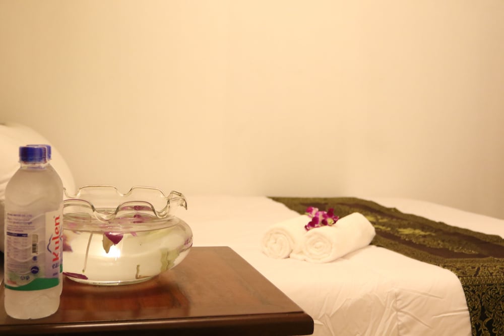 Economy Double Room, 1 Queen Bed photo 1