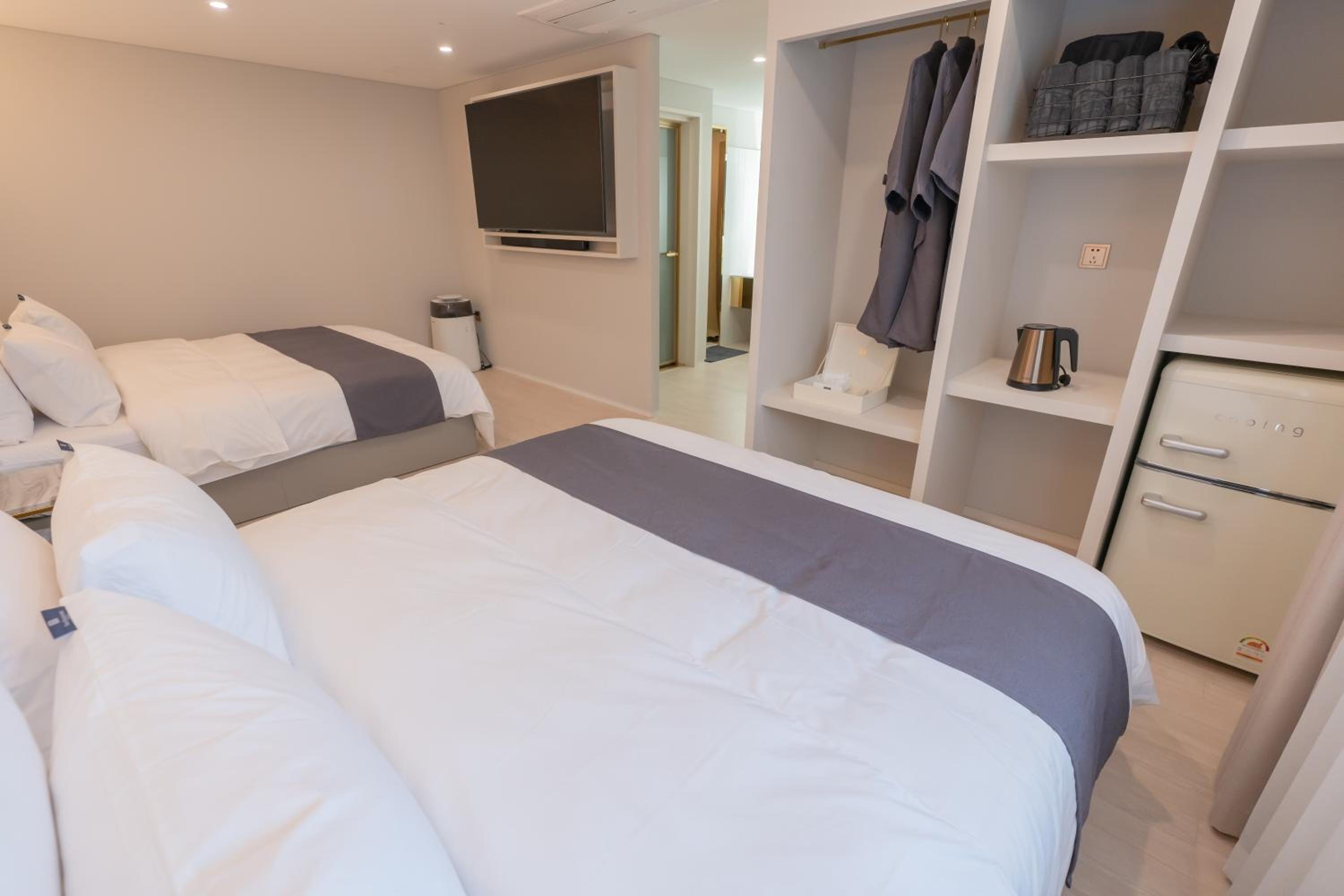 Double Twin Room photo 3