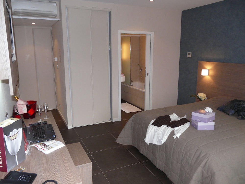 Standard Twin Room, 2 Twin Beds photo 1