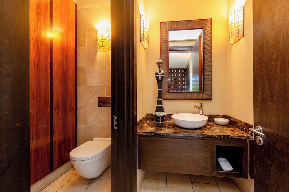 Sky One Bedroom Residence - Photo 12