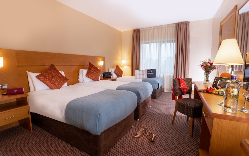 Twin Room - Photo 2