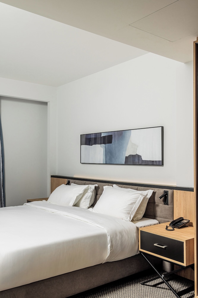 Deluxe Suite photo 1