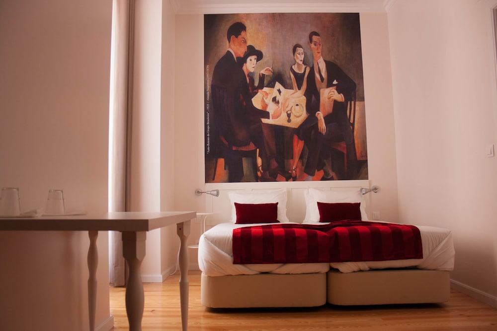 Standard Double Room thumbnail 5
