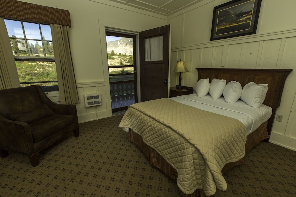 Deluxe Room, 1 Queen Bed (Parkside) photo 3