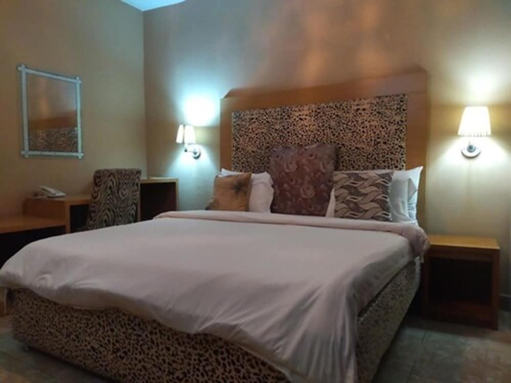 Executive Room - Photo 2