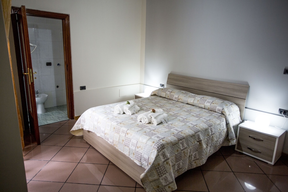 Comfort Double Room, Multiple Beds, Private Bathroom