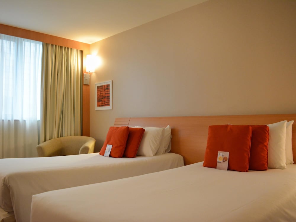 Superior Apartment, 2 Twin Beds, Partial Sea View thumbnail 5