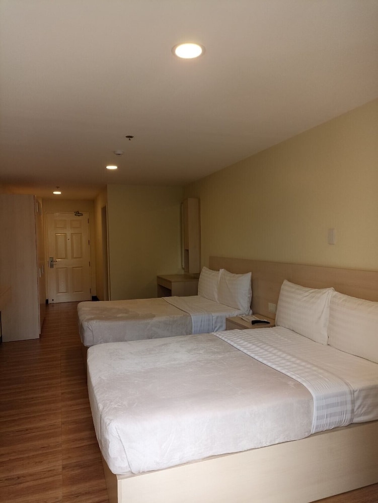 Superior Double Room, 2 Double Beds, Non Smoking, City View photo 3
