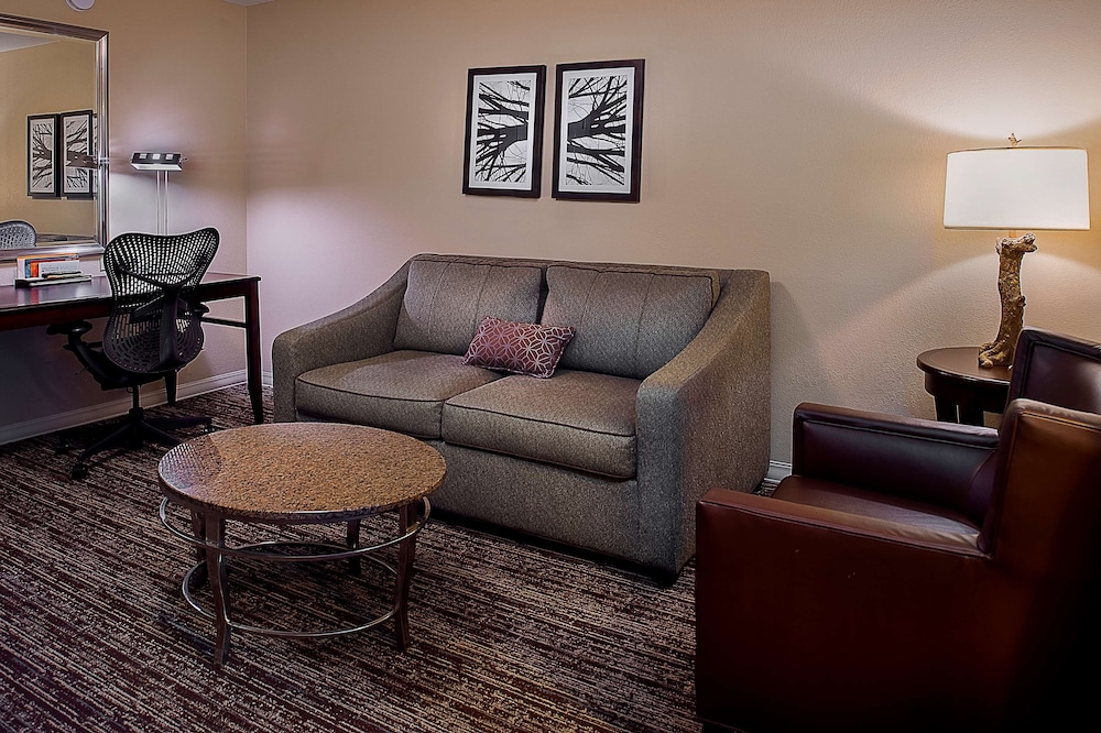 King Bdrm  Suite photo 2